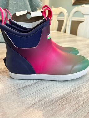 XTRATUF Women’s Ankle Deck Boots Size 6 Aurora Rainbow Waterproof NIB